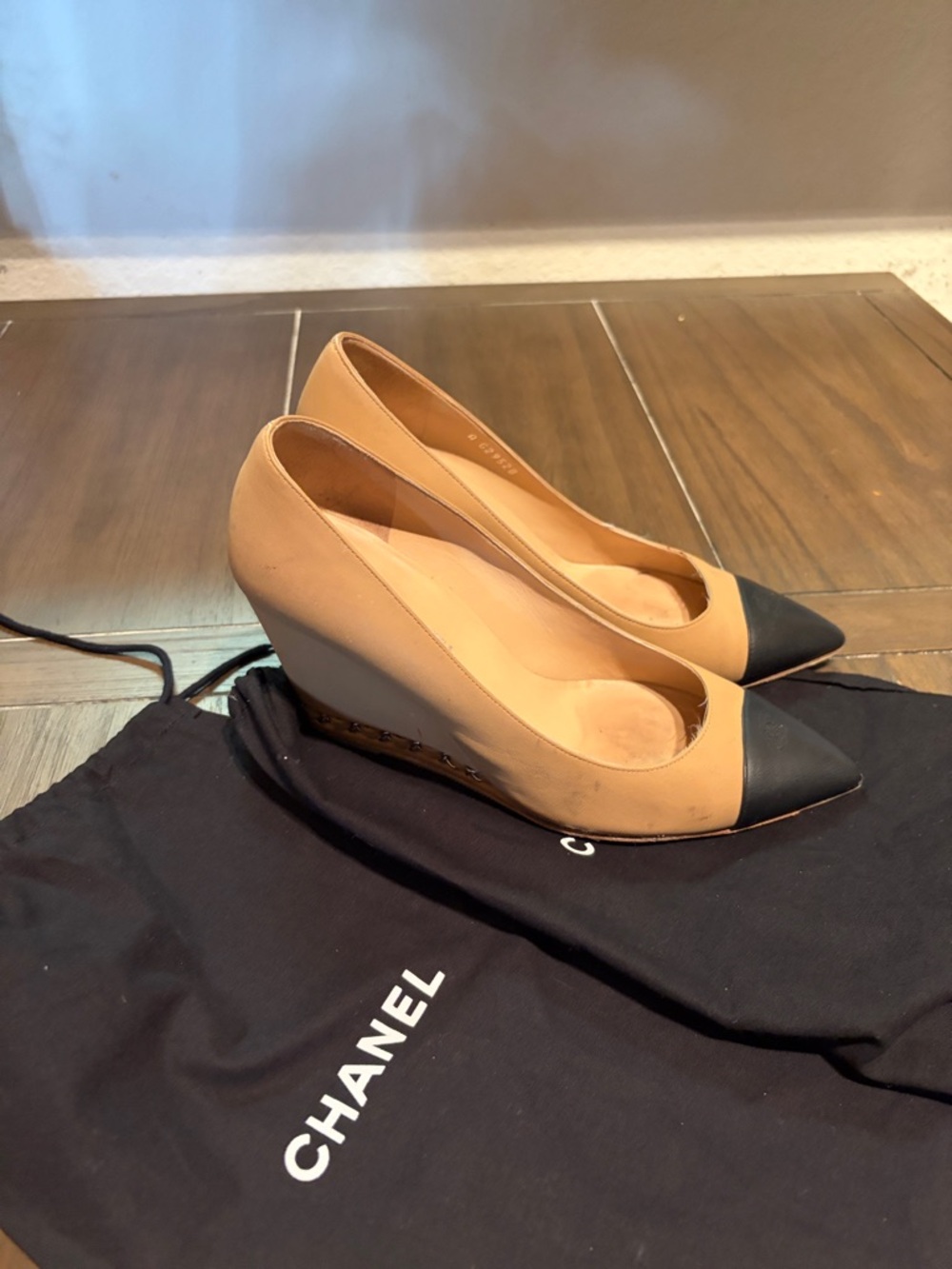 CHANEL Beige and Black Pointed-Toe Two-Tone Pumps - Picture 2 of 9
